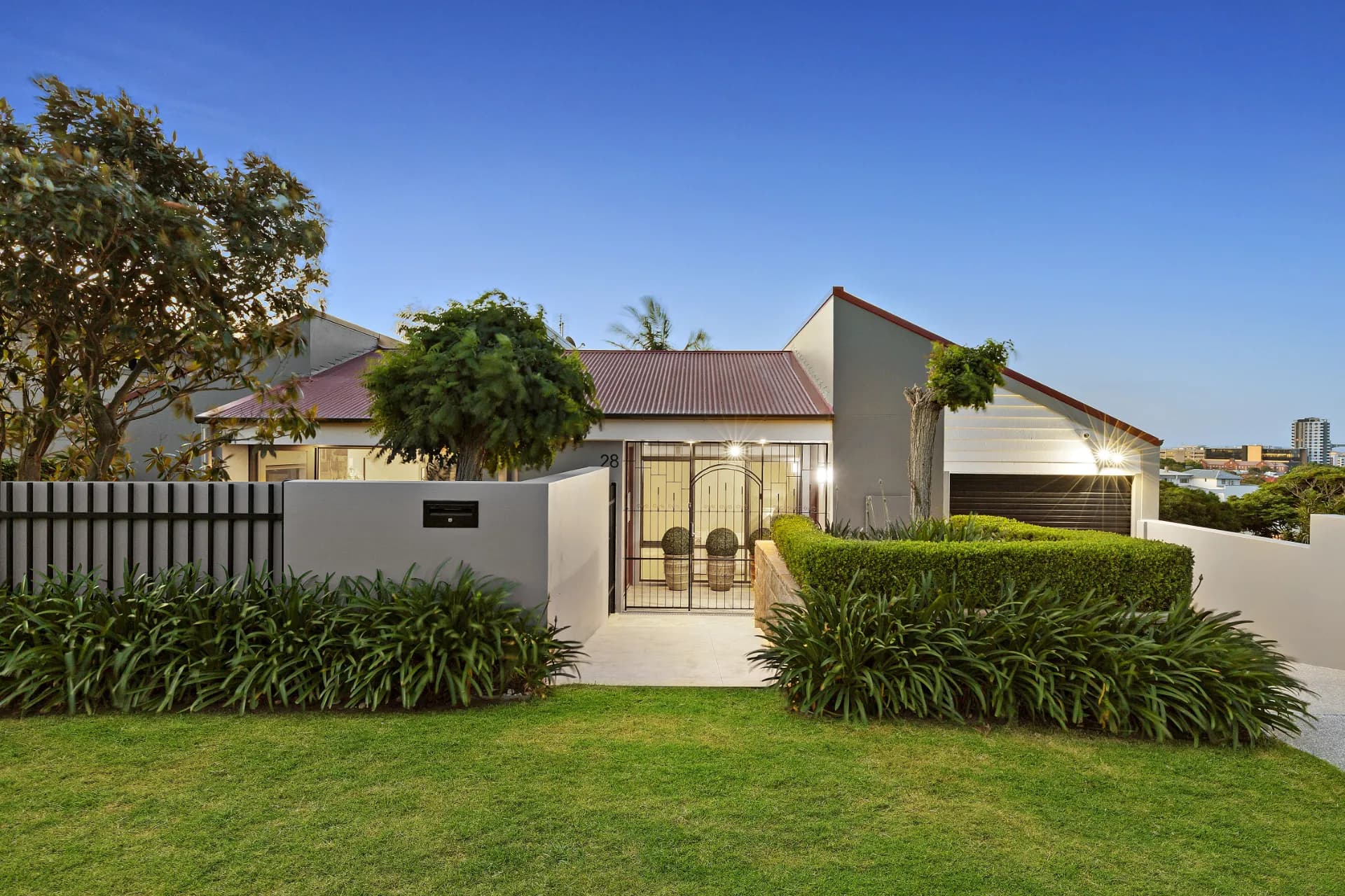 28 Light Street, Bar Beach, NSW, Bar Beach - Thumbnail 2