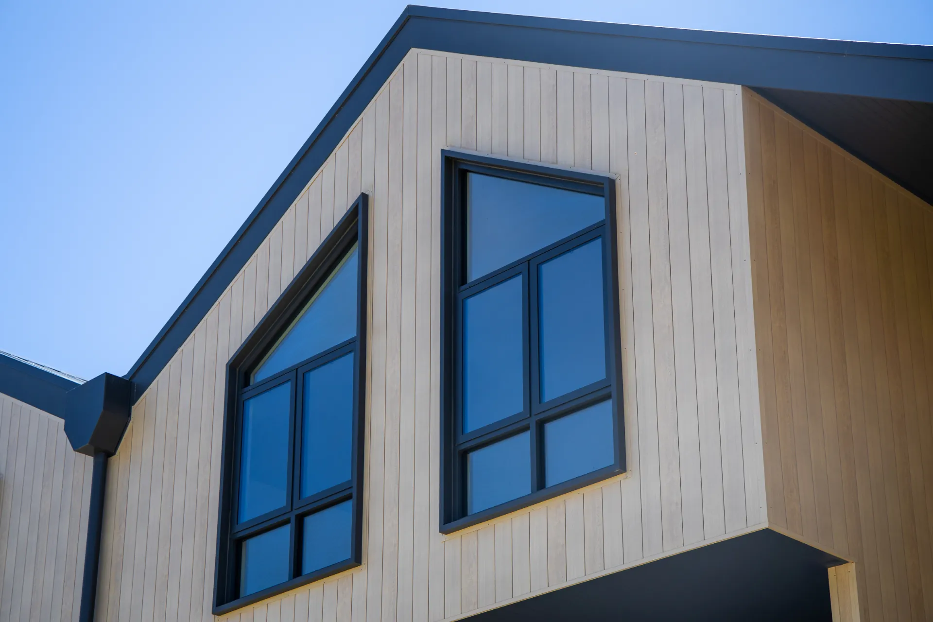6B Rawson Street, Jindabyne, NSW, Jindabyne - Thumbnail 2