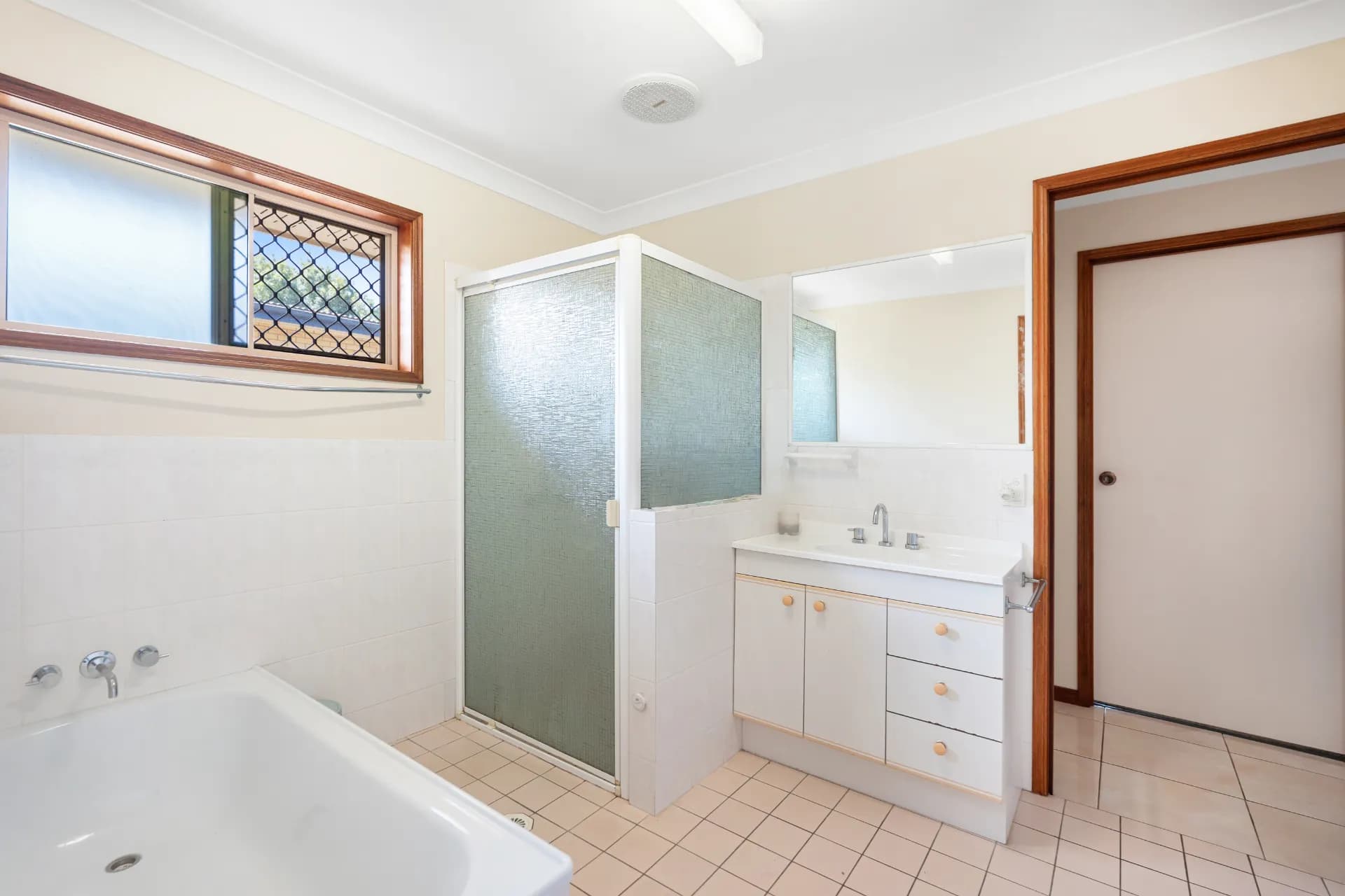4 Yeenda Avenue, Bellara., Bellara - Thumbnail 8