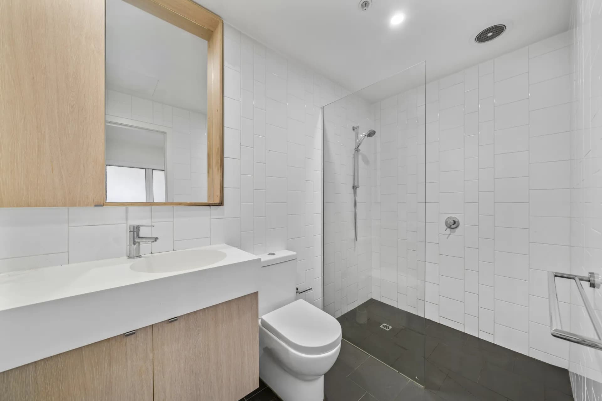 304/16 Anderson Street, West Melbourne., West Melbourne - Thumbnail 5