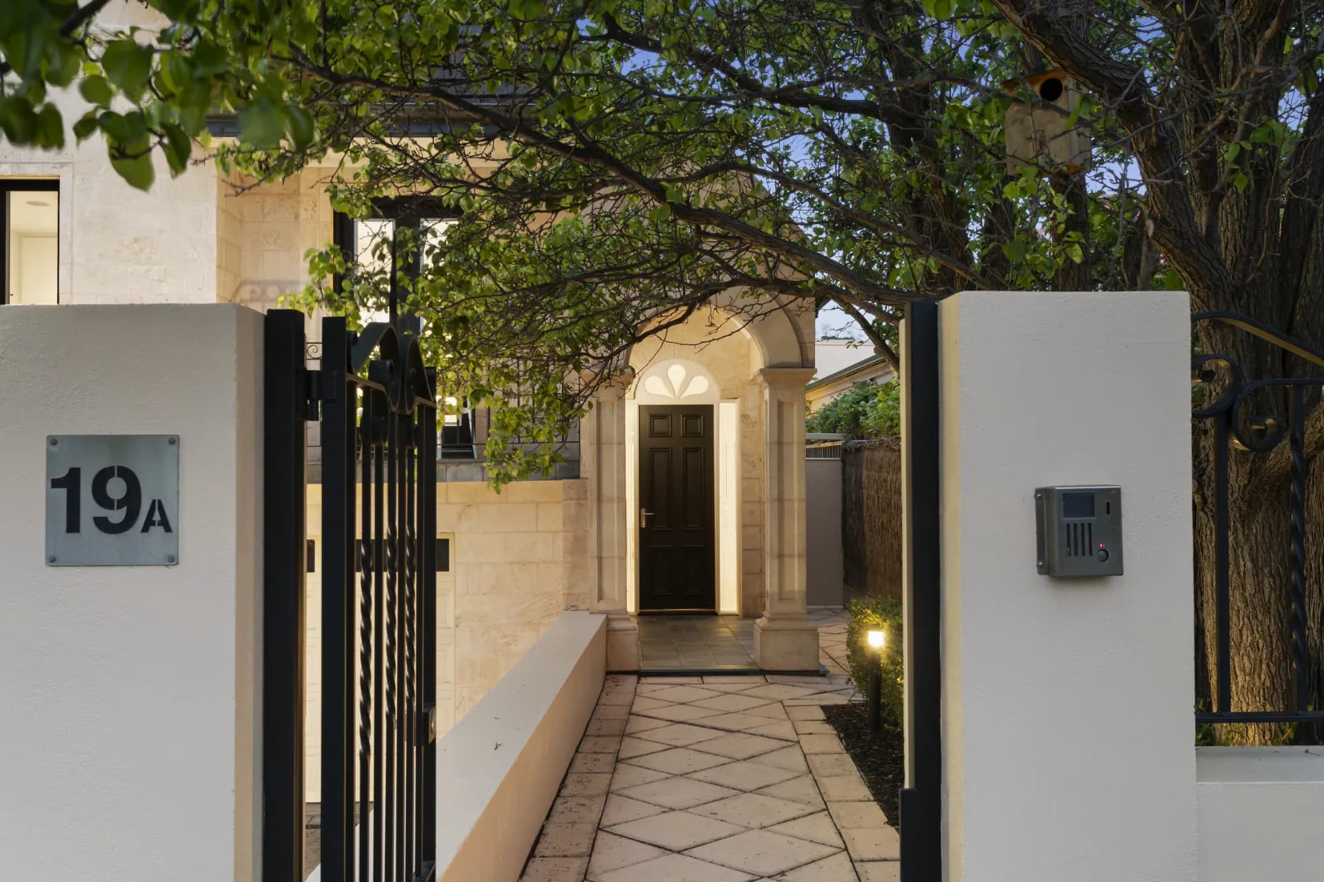 19A Bolingbroke Grove, Toorak Gardens., Toorak Gardens - Thumbnail 2