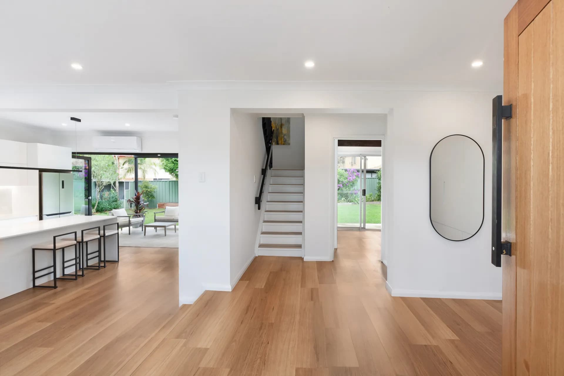 7 Waterside Close, Point Clare., Point Clare - Thumbnail 3