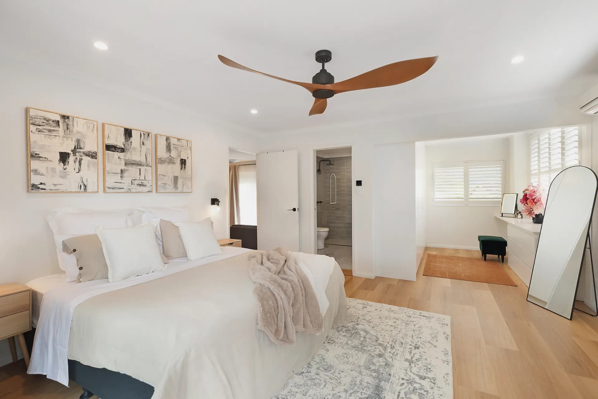 7 Waterside Close, Point Clare., Point Clare - Thumbnail 4