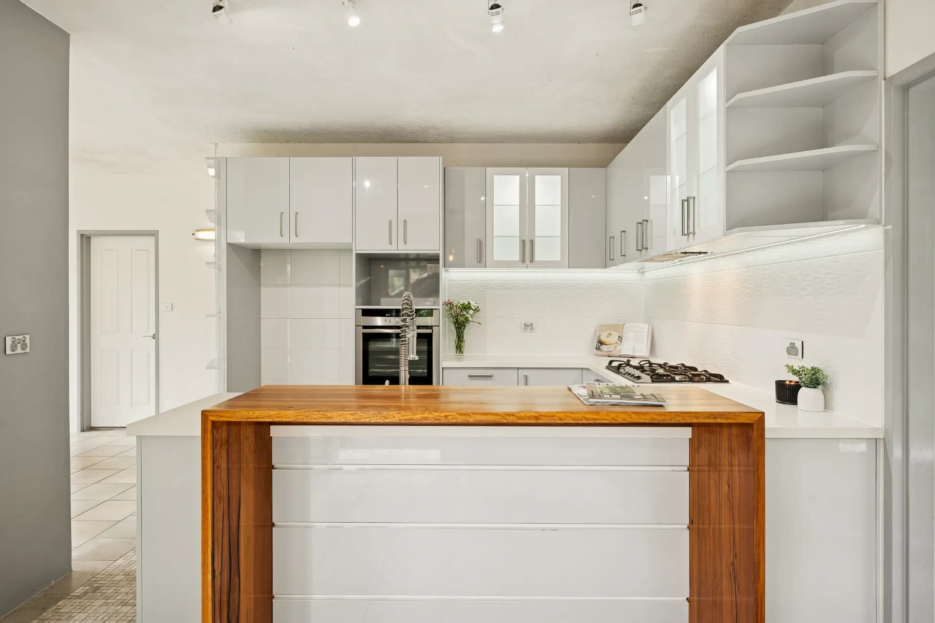 12 Benson Road, Mount Nebo, QLD, Mount Nebo - Thumbnail 4