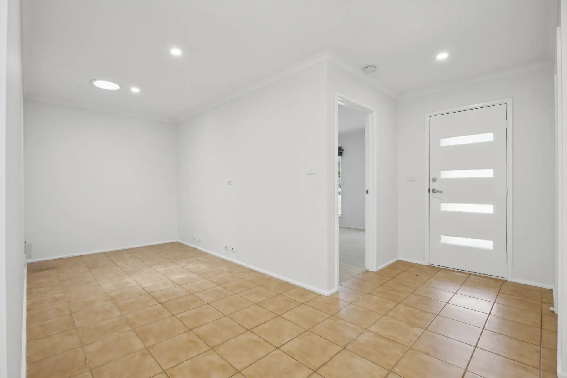 13 Gillman Place, Queanbeyan, NSW, Queanbeyan - Thumbnail 2