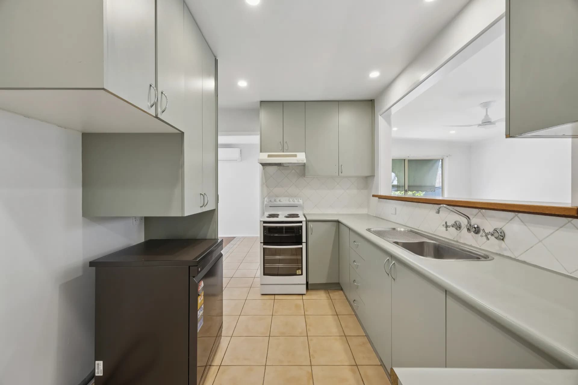 13 Gillman Place, Queanbeyan, NSW, Queanbeyan - Thumbnail 4