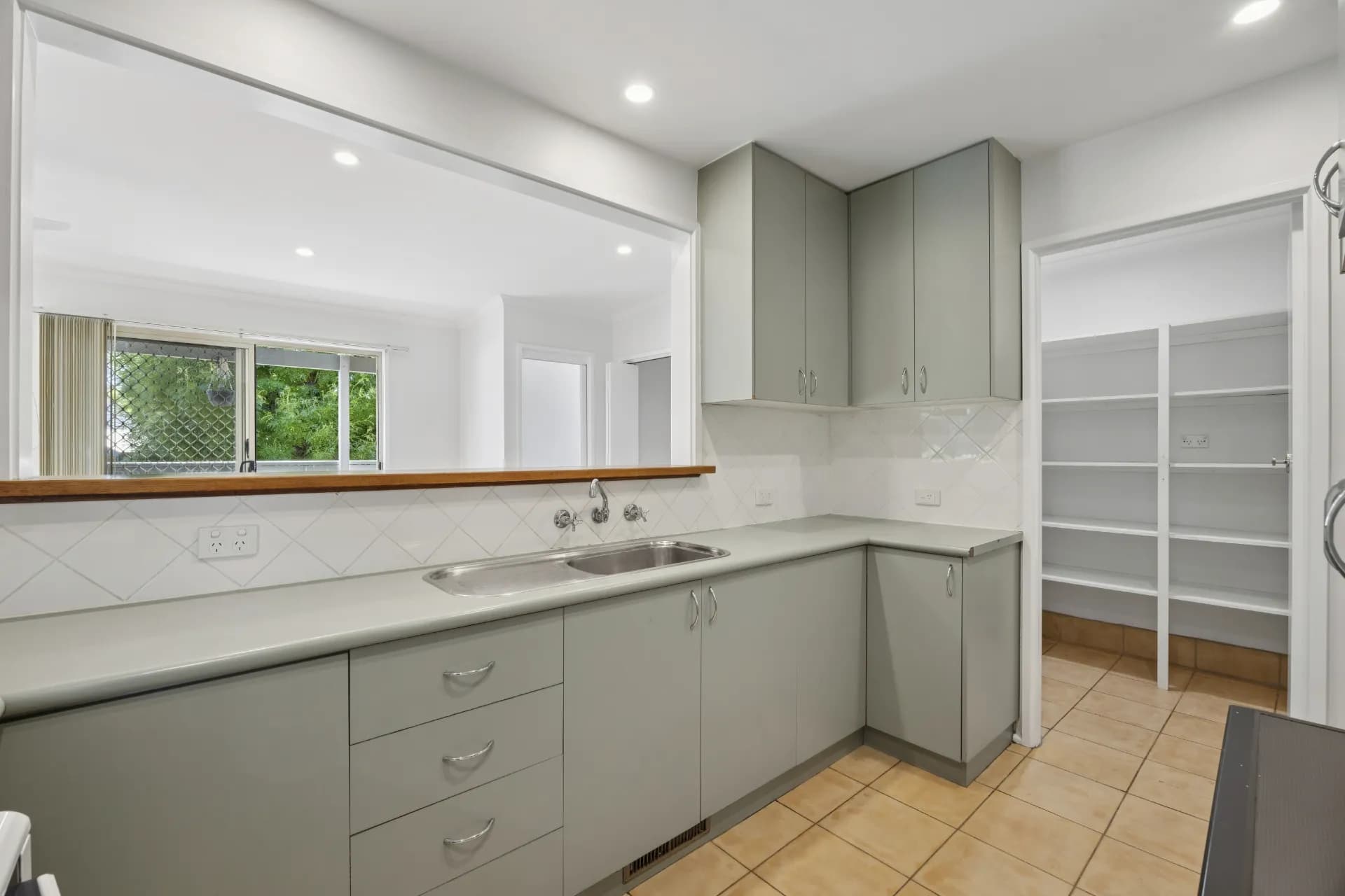13 Gillman Place, Queanbeyan, NSW, Queanbeyan - Thumbnail 5