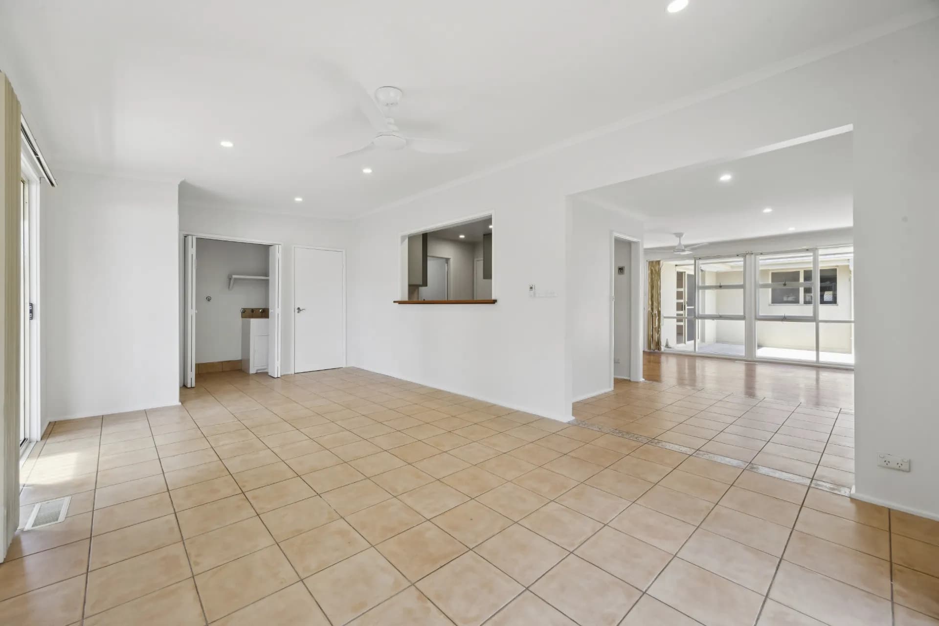 13 Gillman Place, Queanbeyan, NSW, Queanbeyan - Thumbnail 6