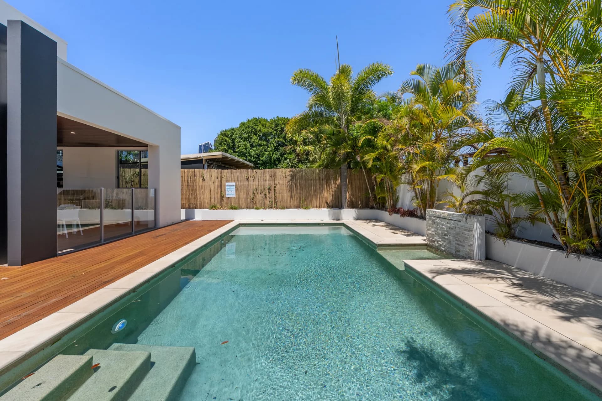 3 Brindisi Avenue, Surfers Paradise - Thumbnail 8