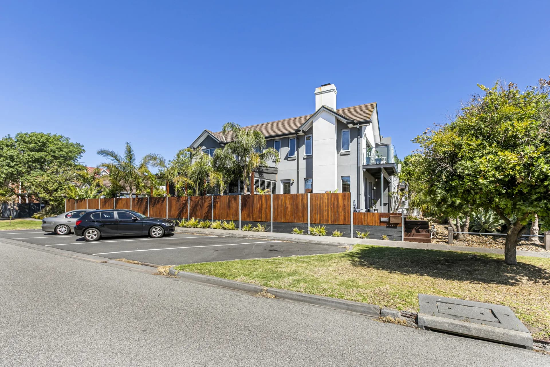 15 Hoffman Terrace, Williamstown - Thumbnail 2