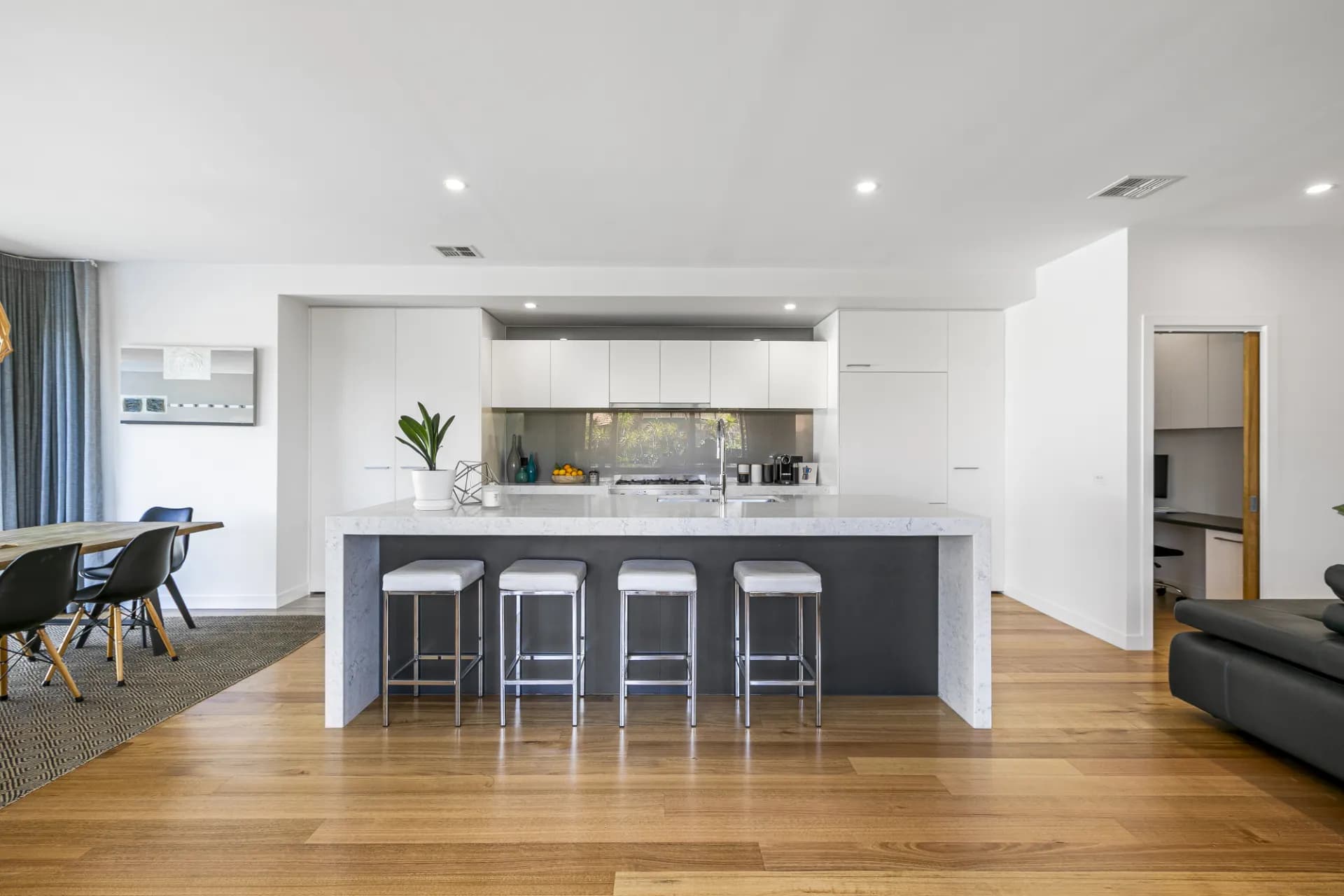 15 Hoffman Terrace, Williamstown - Thumbnail 7