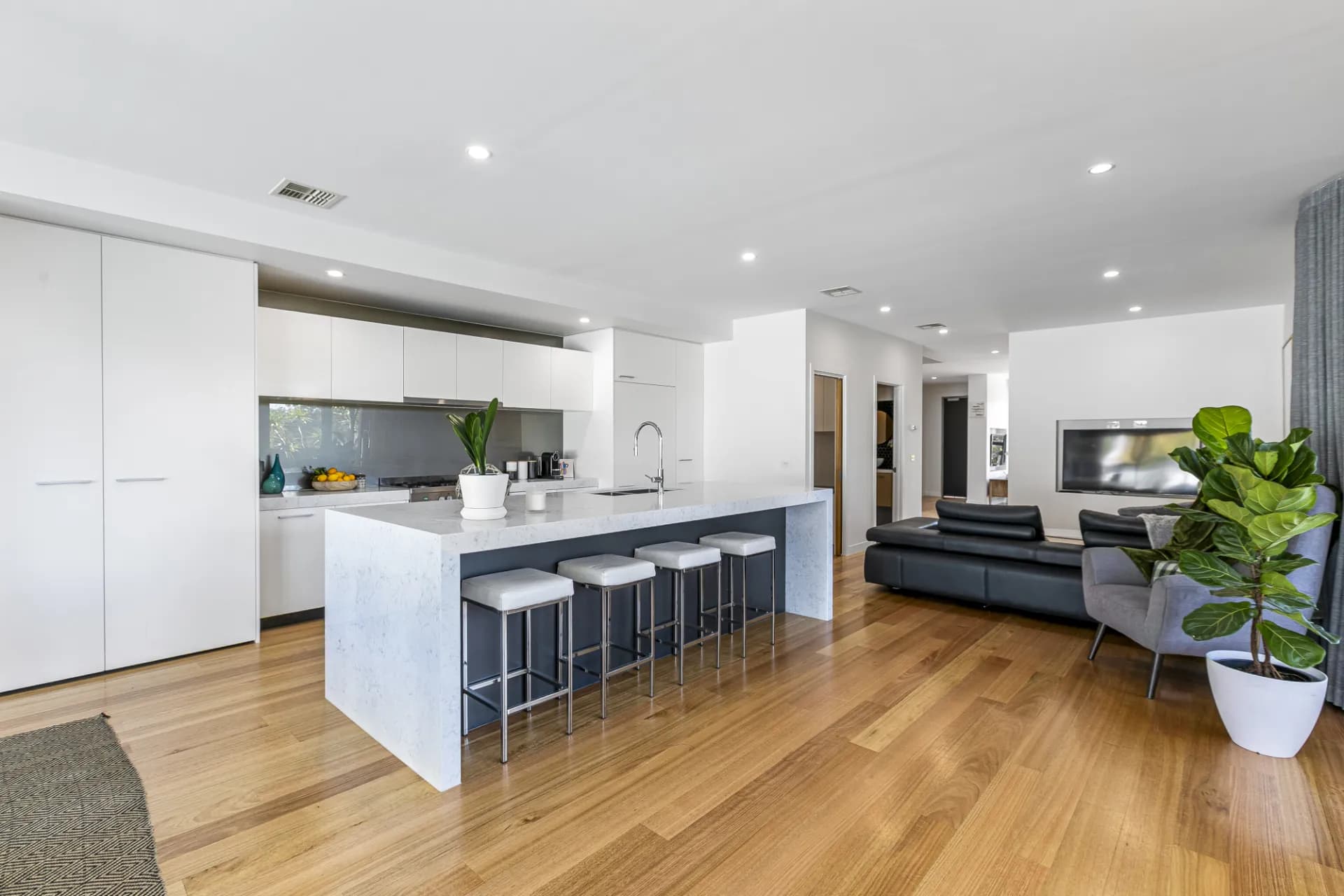 15 Hoffman Terrace, Williamstown - Thumbnail 8