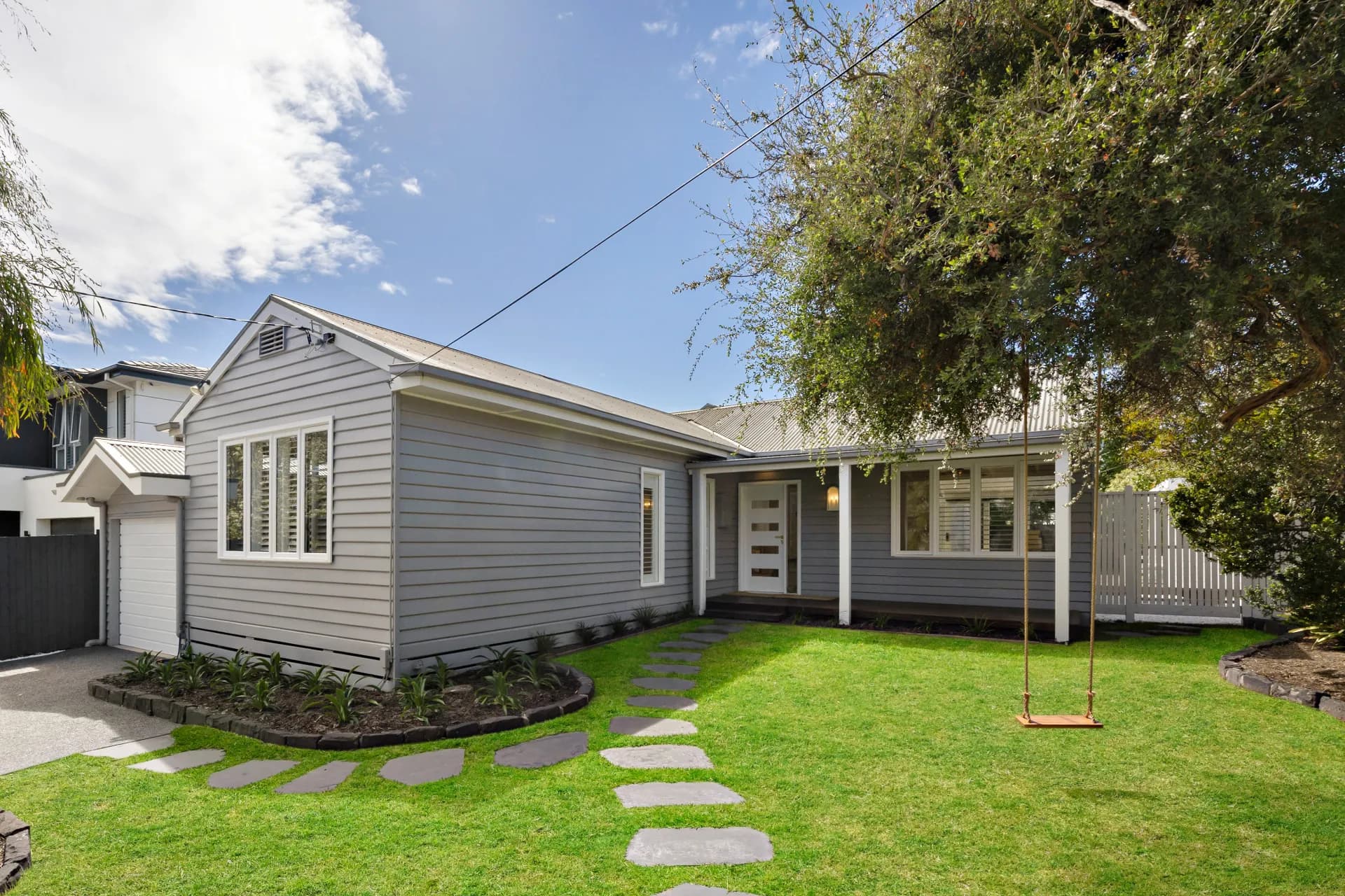 12 Poole Avenue, Hampton., Hampton - Thumbnail 7