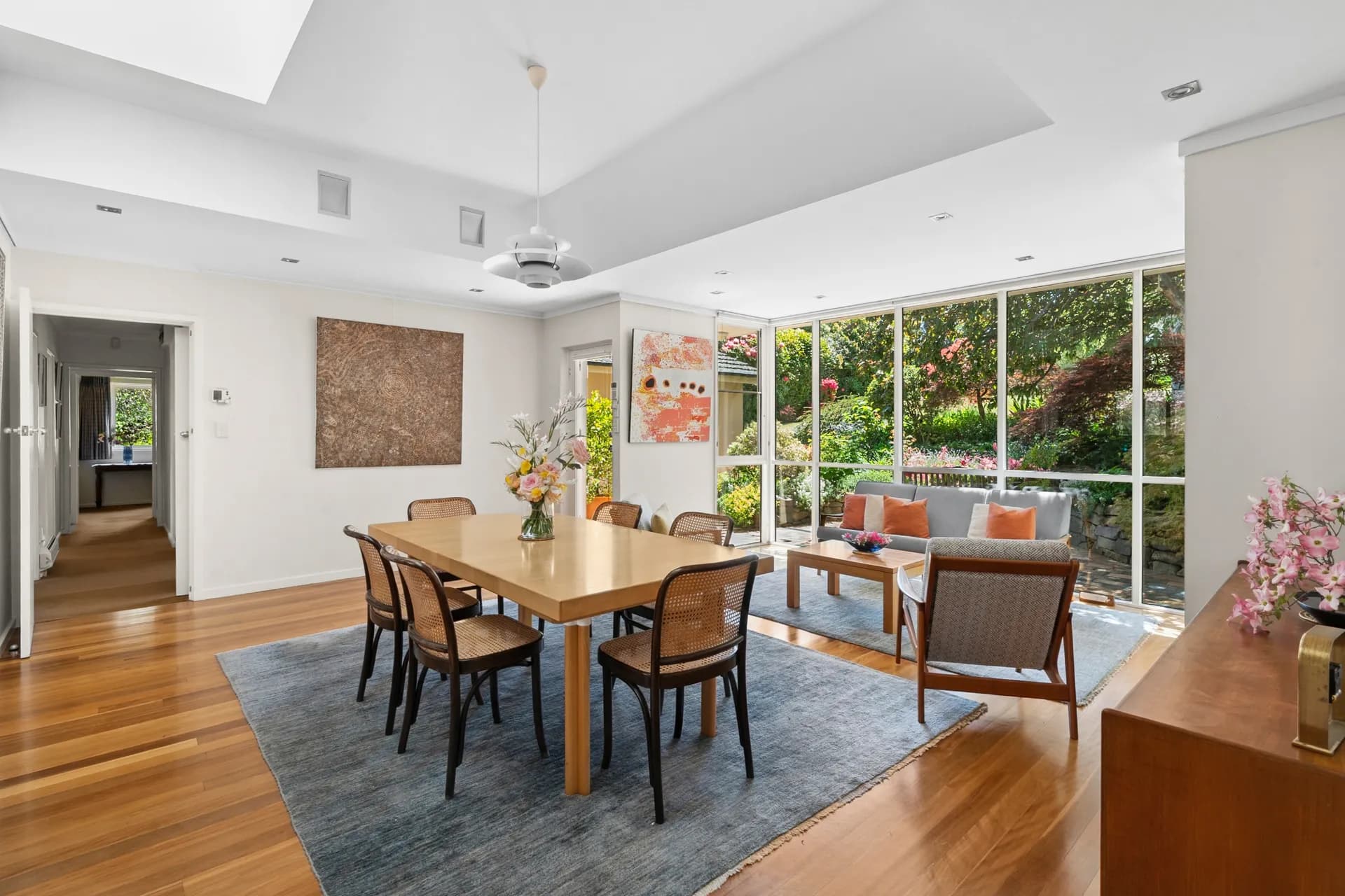 126 Empire Circuit, Yarralumla., Yarralumla - Thumbnail 2