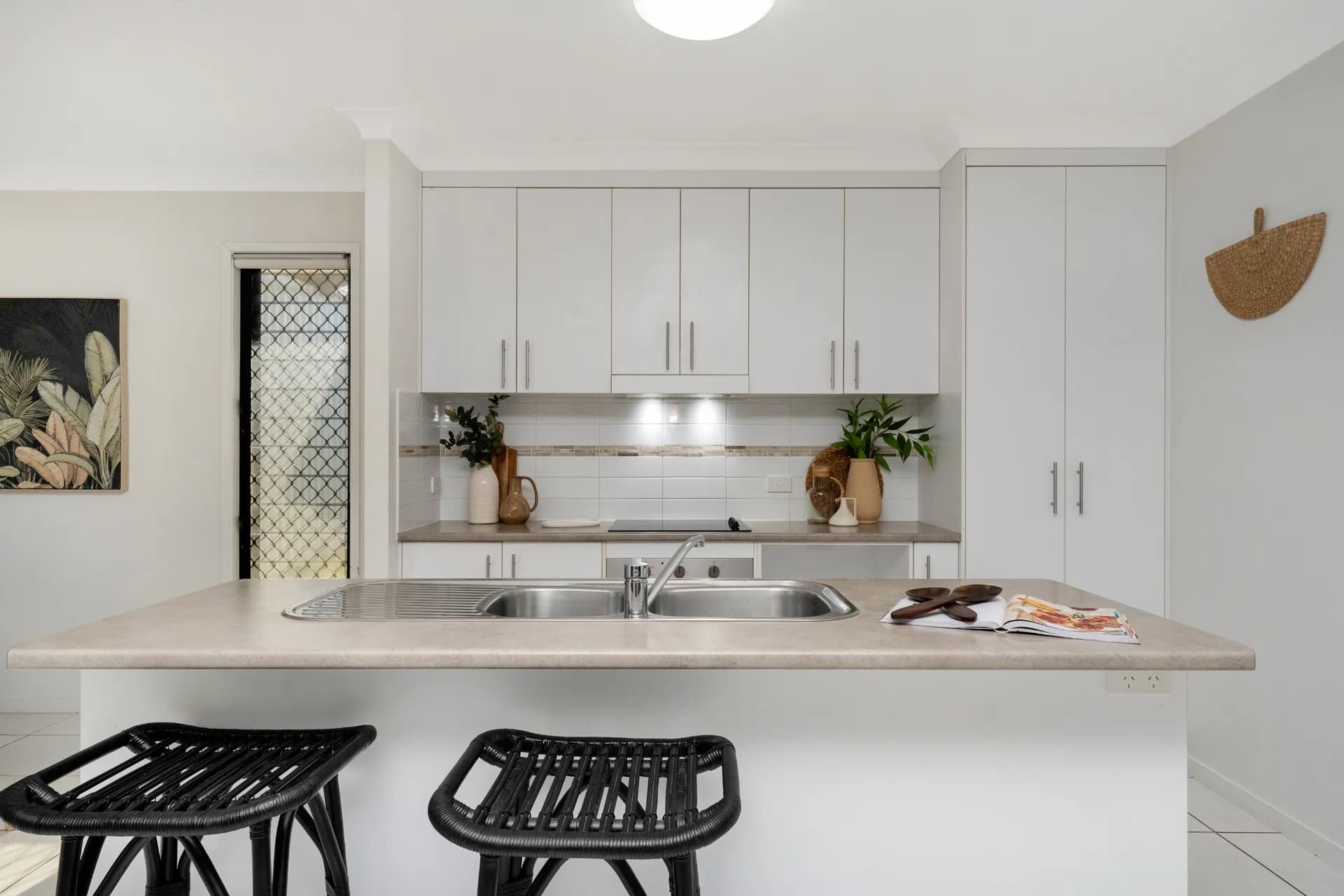 2 Chislett Court, Mount Low., Mount Low - Thumbnail 8