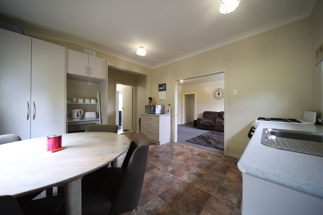 4 Bowes Street, QUEENSTOWN, TAS 7467, Queenstown - Thumbnail 4