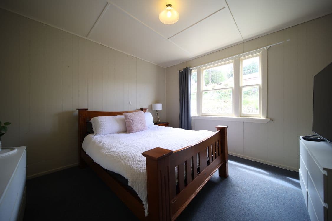 4 Bowes Street, QUEENSTOWN, TAS 7467, Queenstown - Thumbnail 7