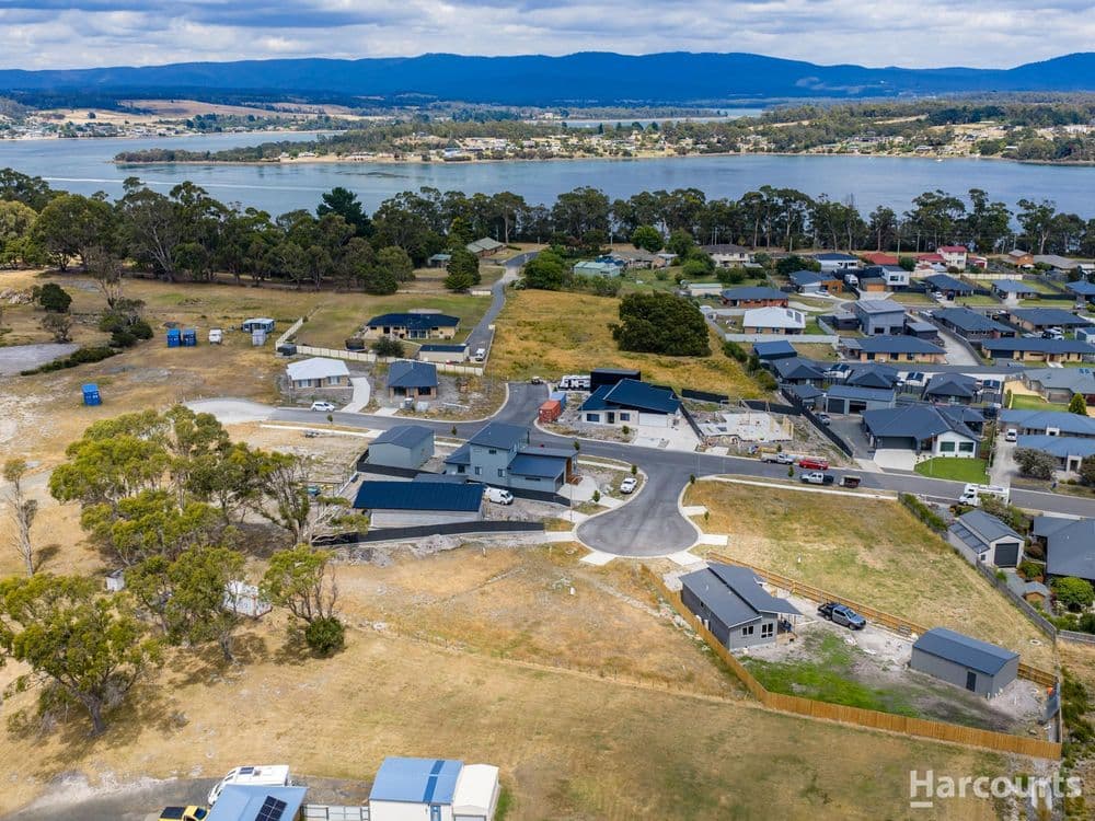 90 Gerzalia Drive, BAYSIDE Development, GEORGE TOWN, TAS 7253, George Town - Thumbnail 4