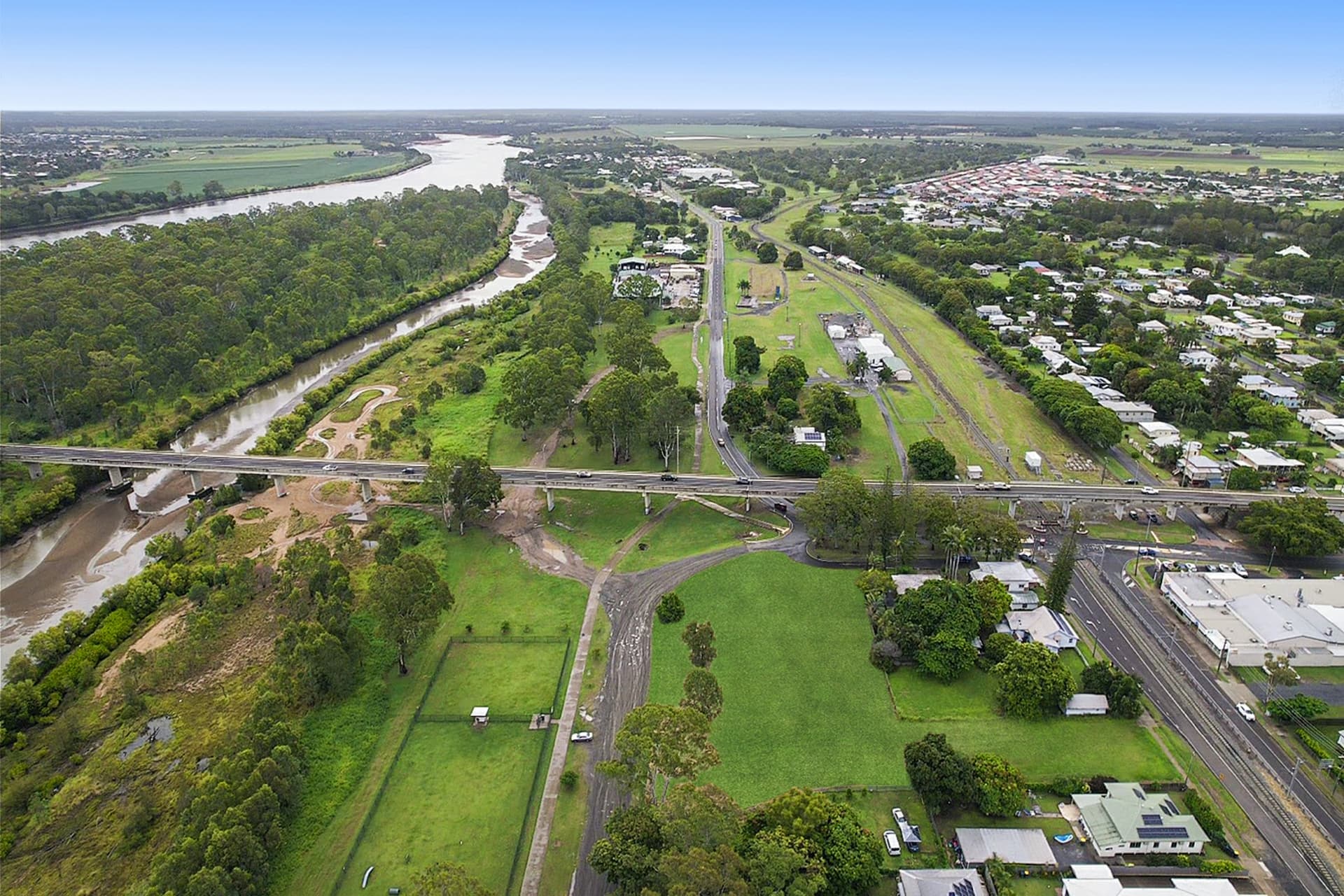 2 Hinkler Avenue,Bundaberg North, Bundaberg North - Thumbnail 4