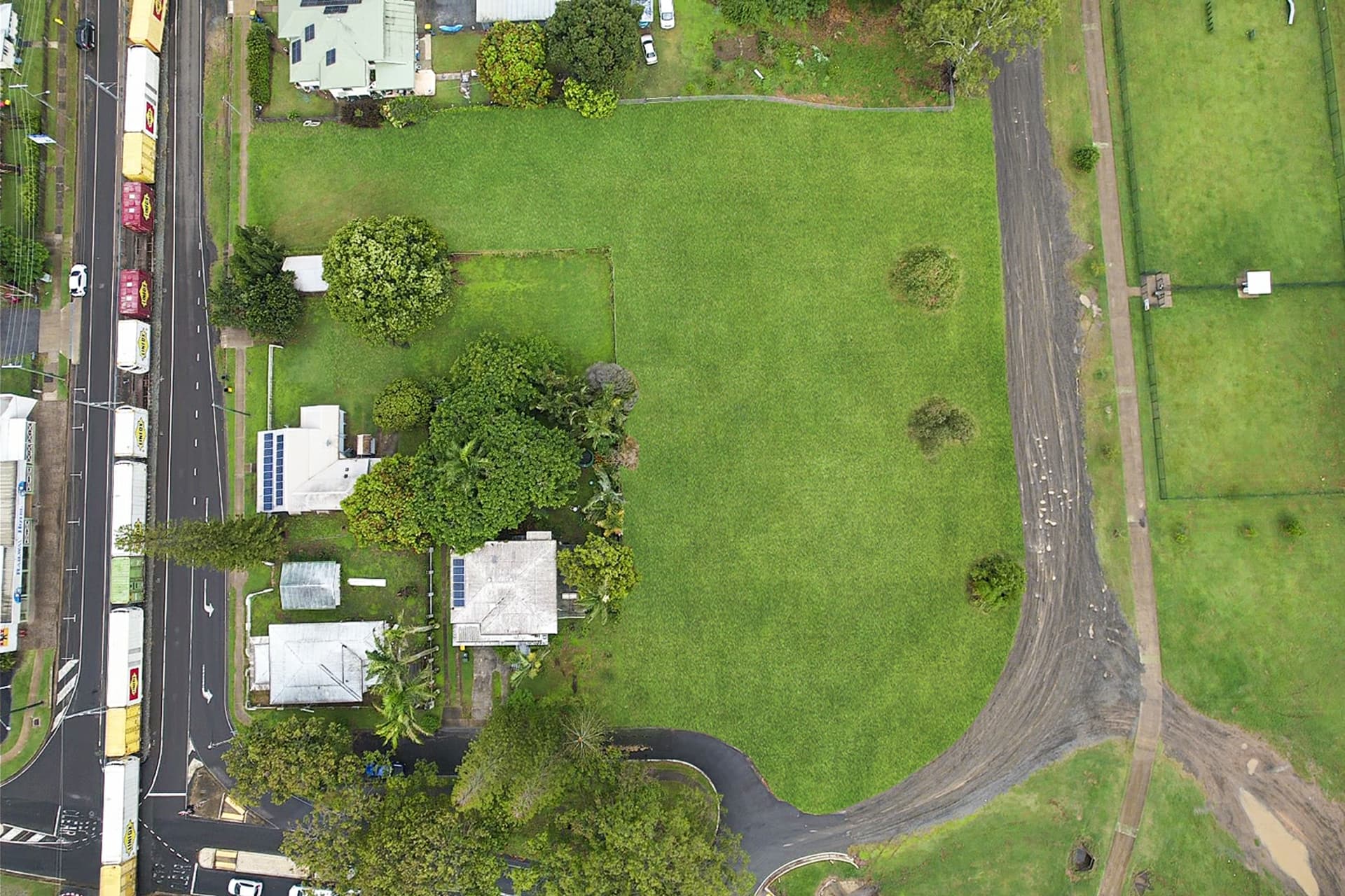 2 Hinkler Avenue,Bundaberg North, Bundaberg North - Thumbnail 5