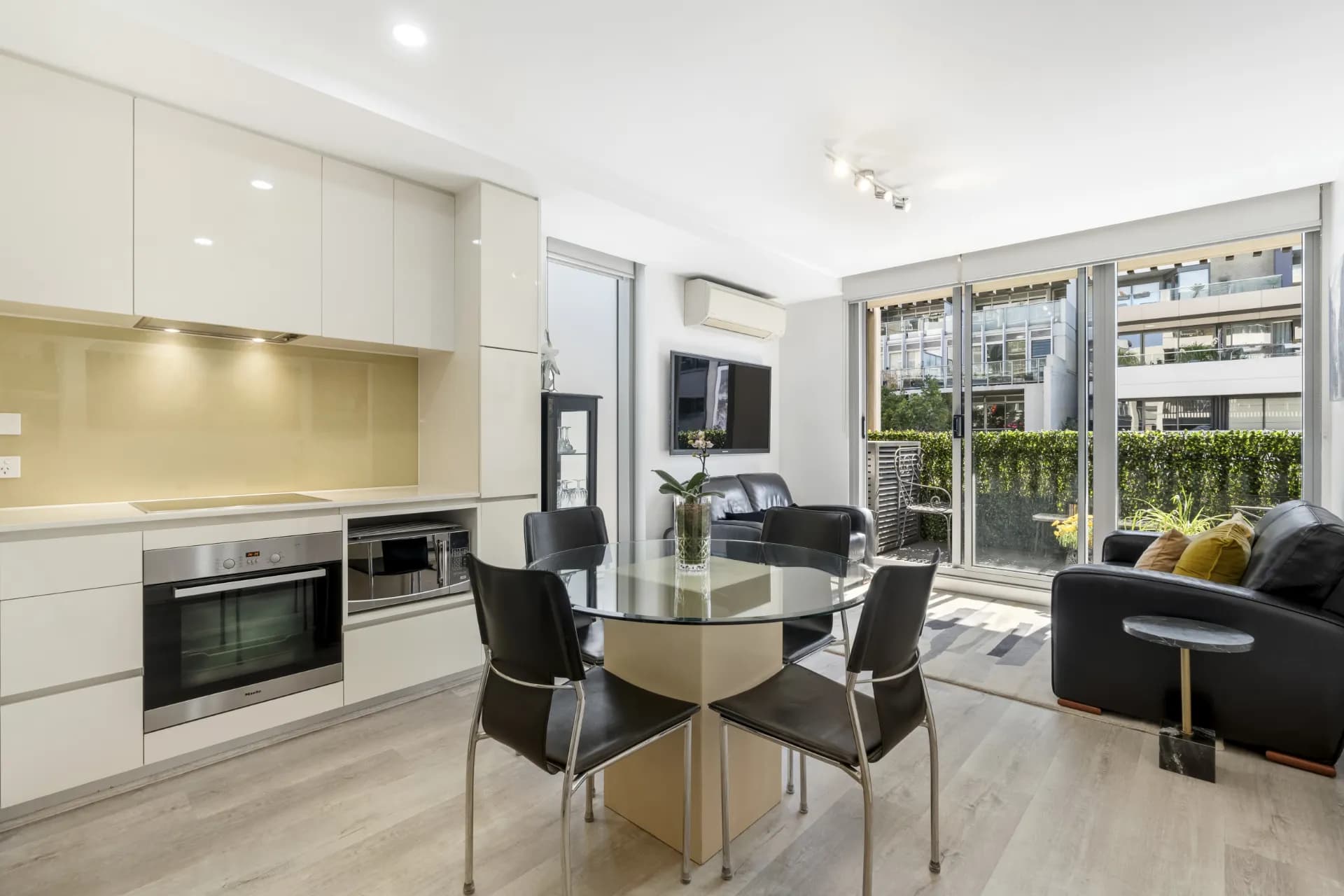 119/70 Nott Street, Port Melbourne - Thumbnail 4