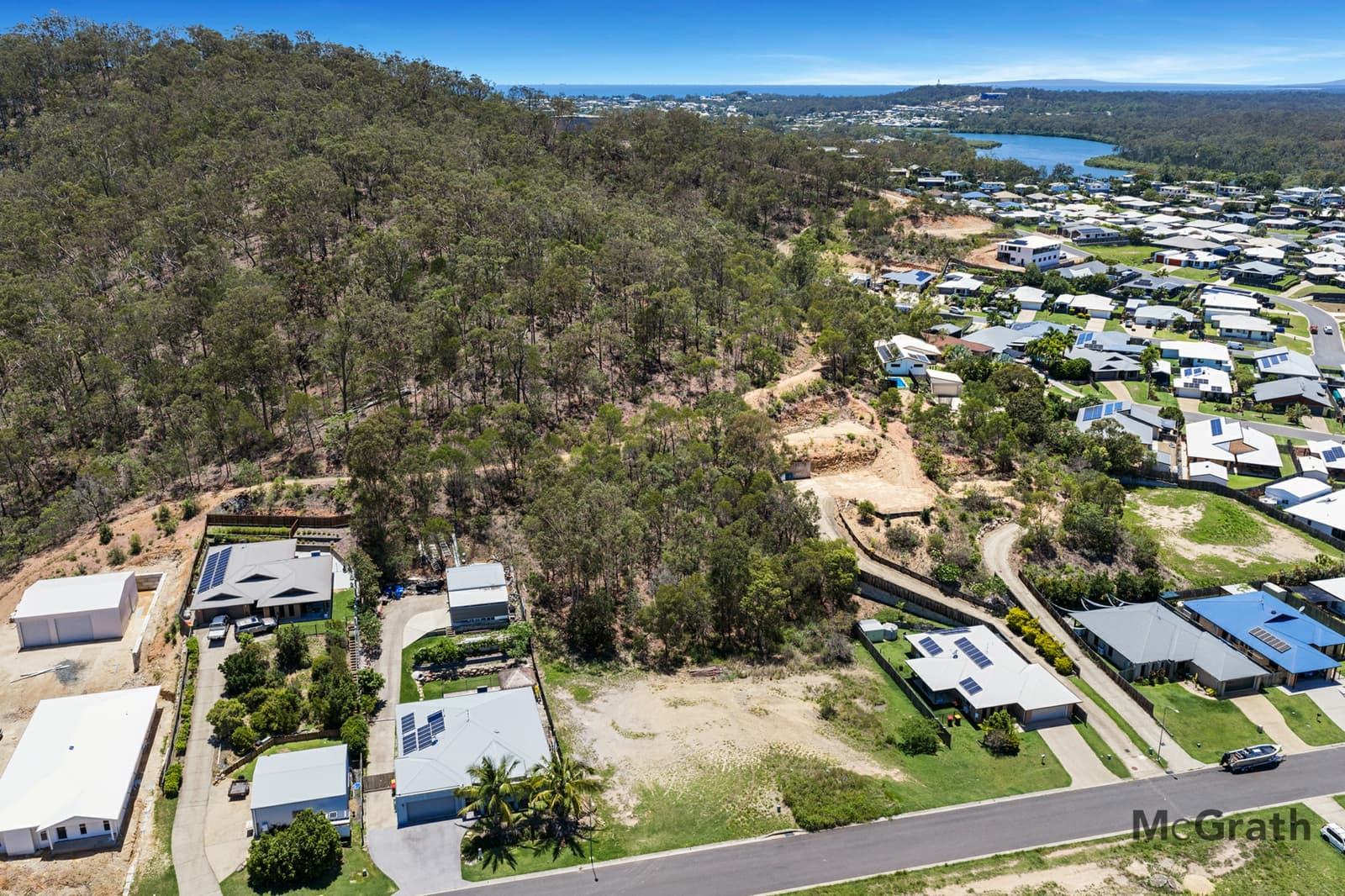 28 Jeana Close,Boyne Island, Boyne Island - Thumbnail 2