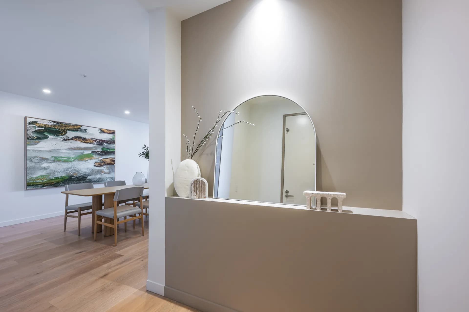 702/16 Woodcliffe Crescent, Woody Point - Thumbnail 2