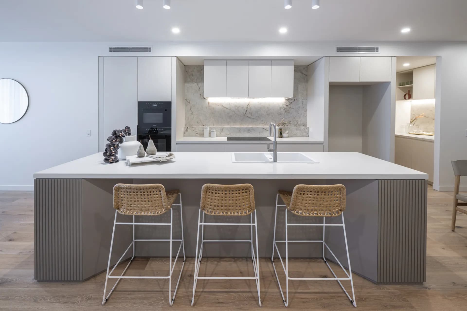 702/16 Woodcliffe Crescent, Woody Point - Thumbnail 5