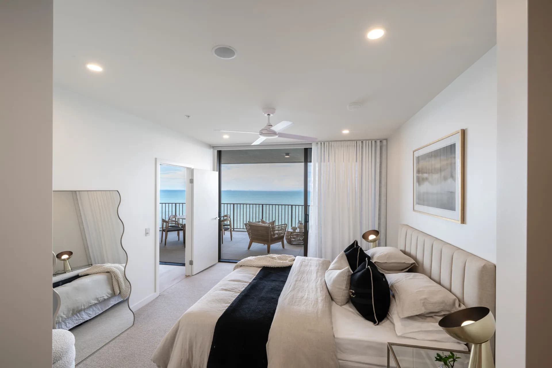 702/16 Woodcliffe Crescent, Woody Point - Thumbnail 8