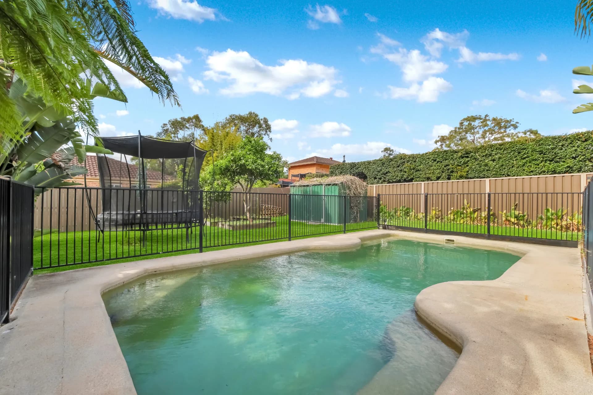 22 Golden Avenue, Point Clare., Point Clare - Thumbnail 3