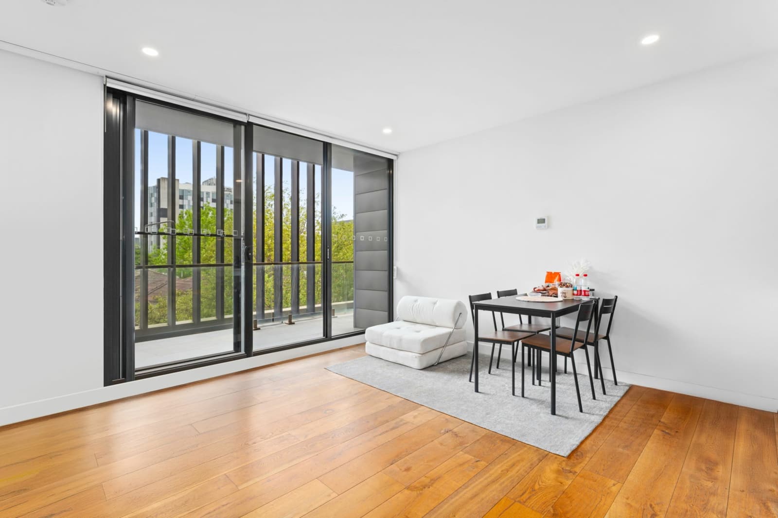 107/19 Wellington Road,Box Hill, Box Hill - Thumbnail 2