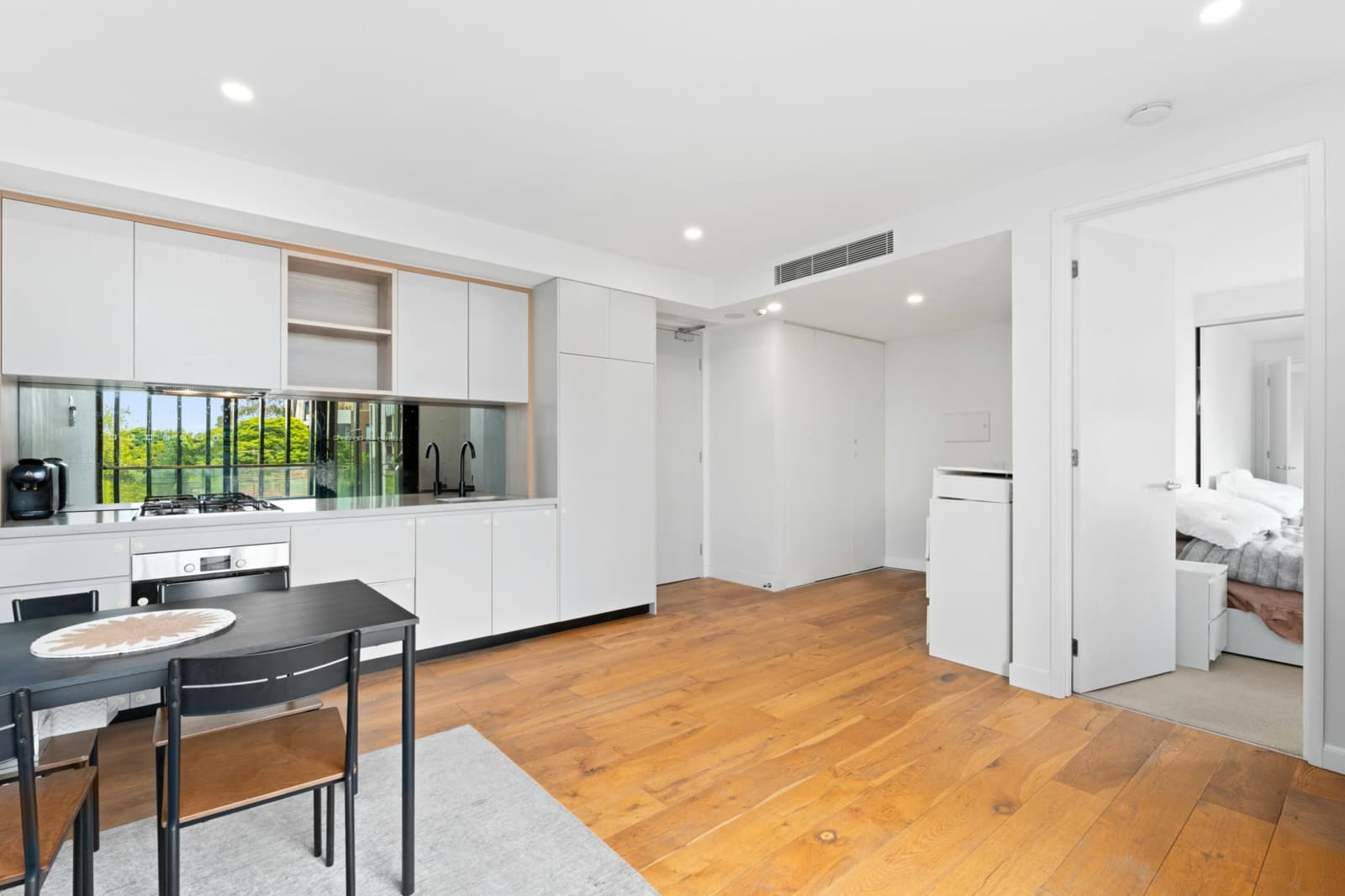107/19 Wellington Road,Box Hill, Box Hill - Thumbnail 4