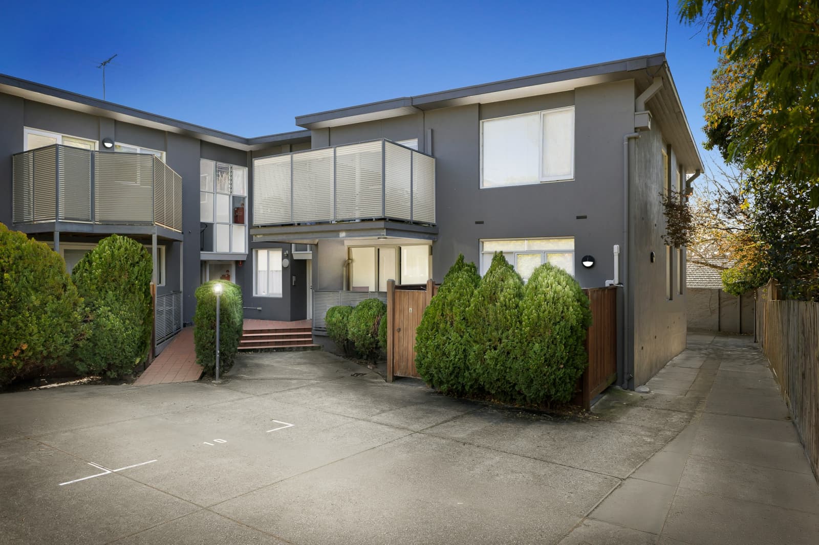 4/233 Cotham Road,Kew, Kew - Image 1