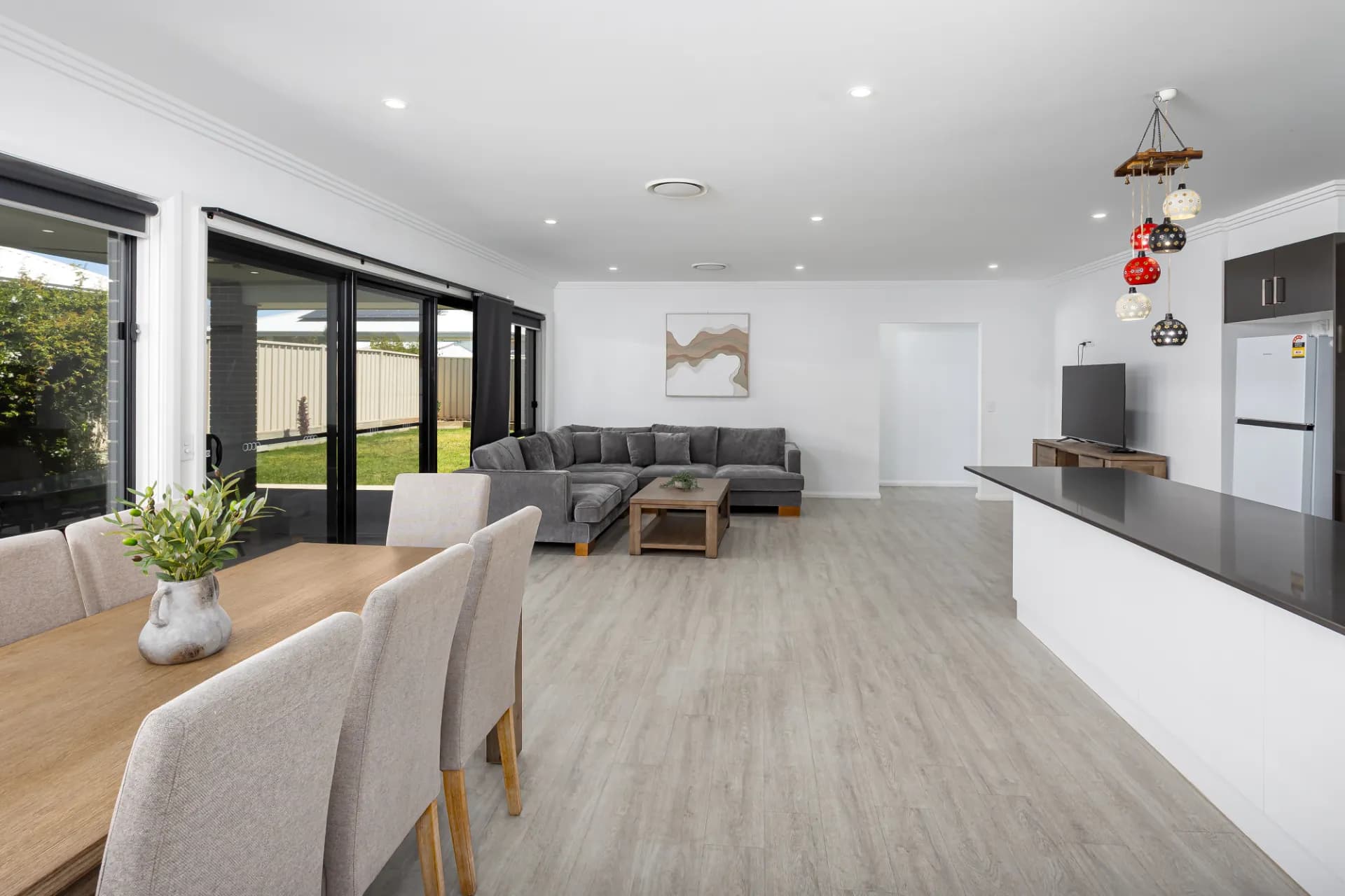19 Morris  Crescent, Gobbagombalin., Gobbagombalin - Thumbnail 2