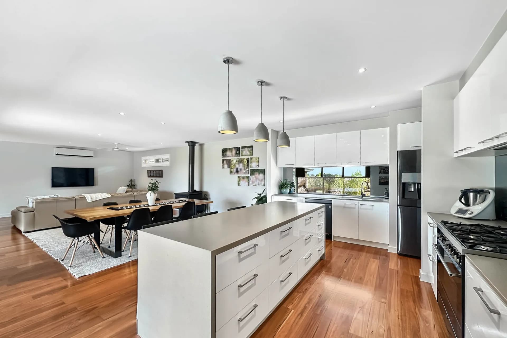 2 Emerald Drive, Warragul, VIC, Warragul - Thumbnail 5
