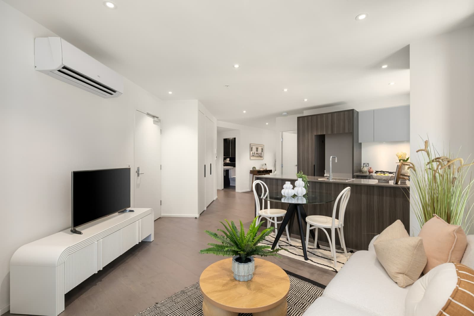1004W/888 Collins Street,Docklands, Docklands - Thumbnail 3