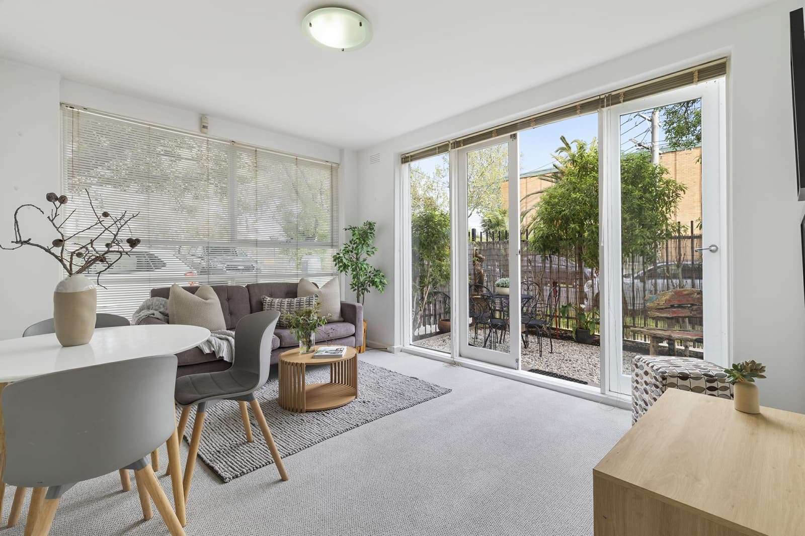3/487 St Kilda Street,Elwood, Elwood - Thumbnail 2
