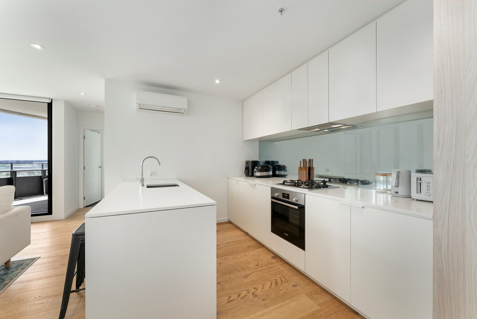 1001/5 Joseph Road,Footscray, Footscray - Thumbnail 3