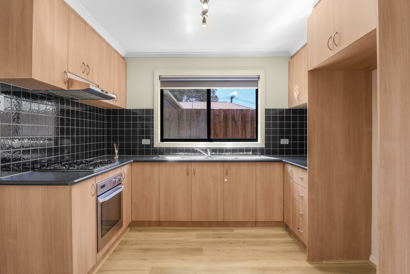 1/21 Malleehen Street,Werribee, Werribee - Thumbnail 4