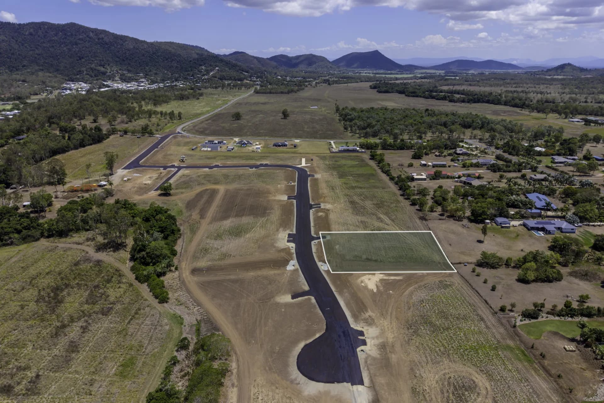 Lot 17, Spring Vale Way - Thumbnail 2