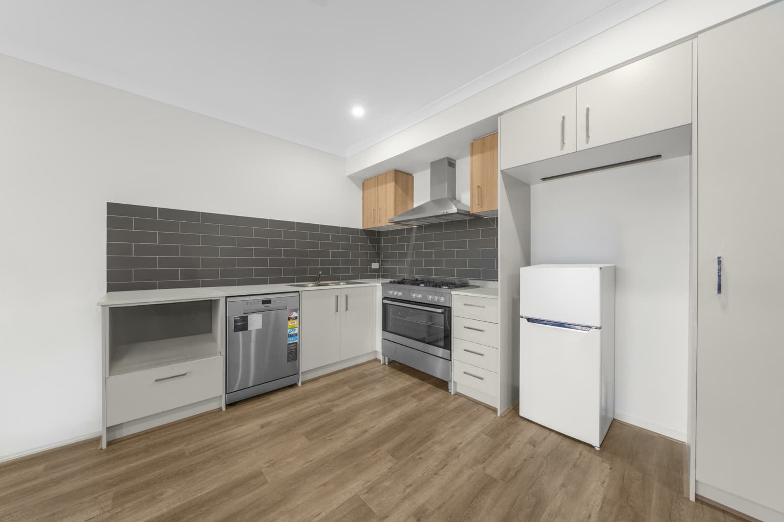 17 Epping Drive,Wyndham Vale, Wyndham Vale - Thumbnail 3