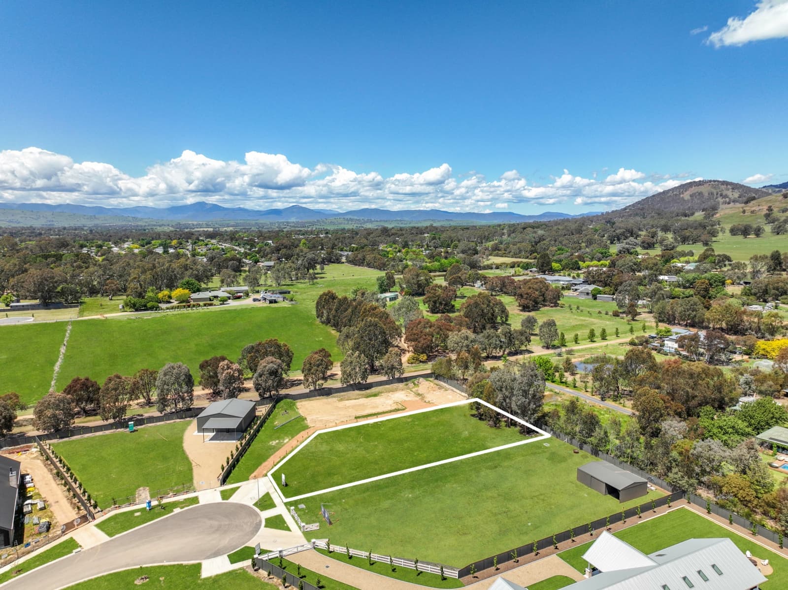17 Redleaf Court,Mansfield, Mansfield - Image 1