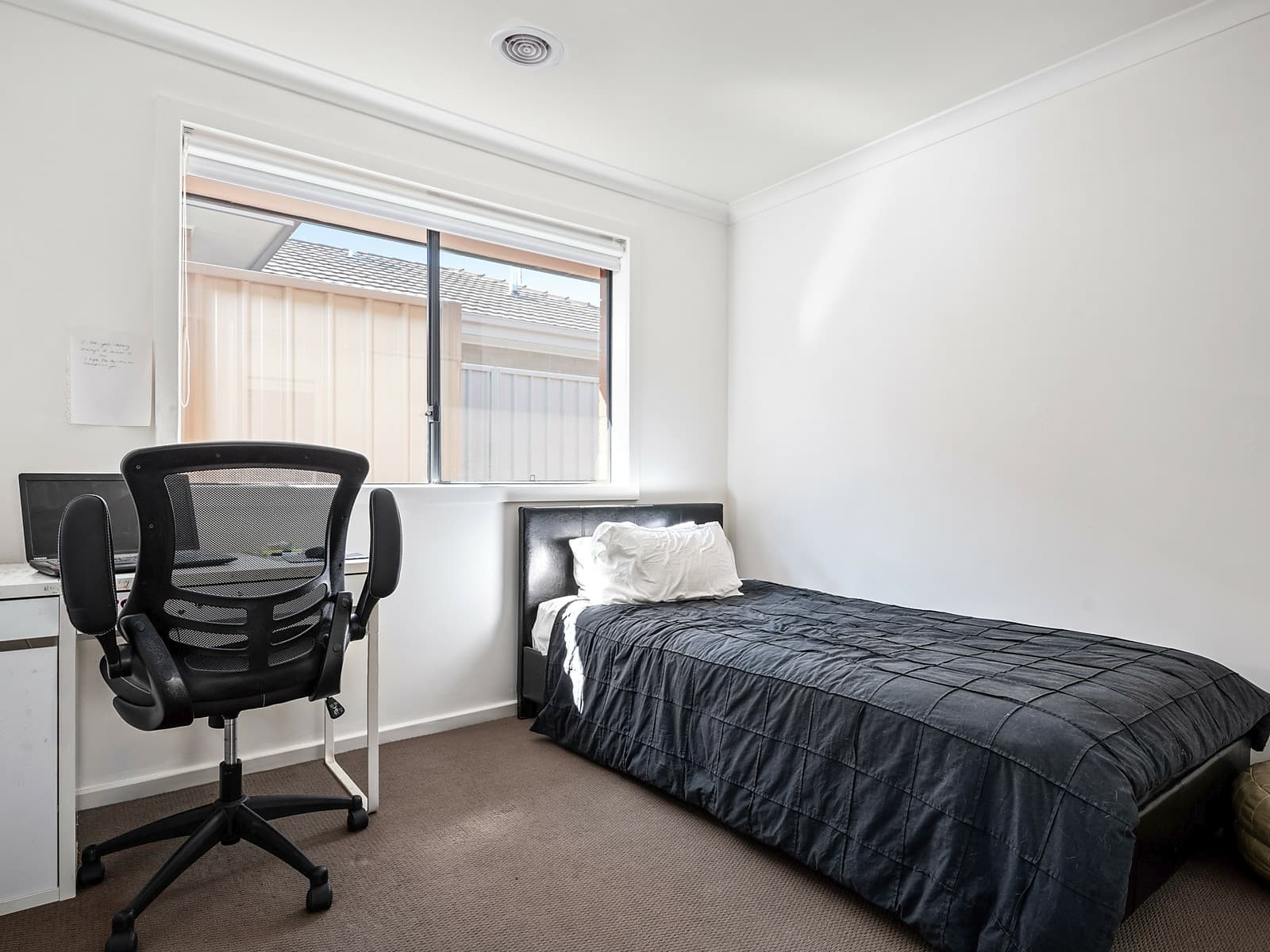 24 Brookfields Mews,Lavington, Lavington - Thumbnail 5