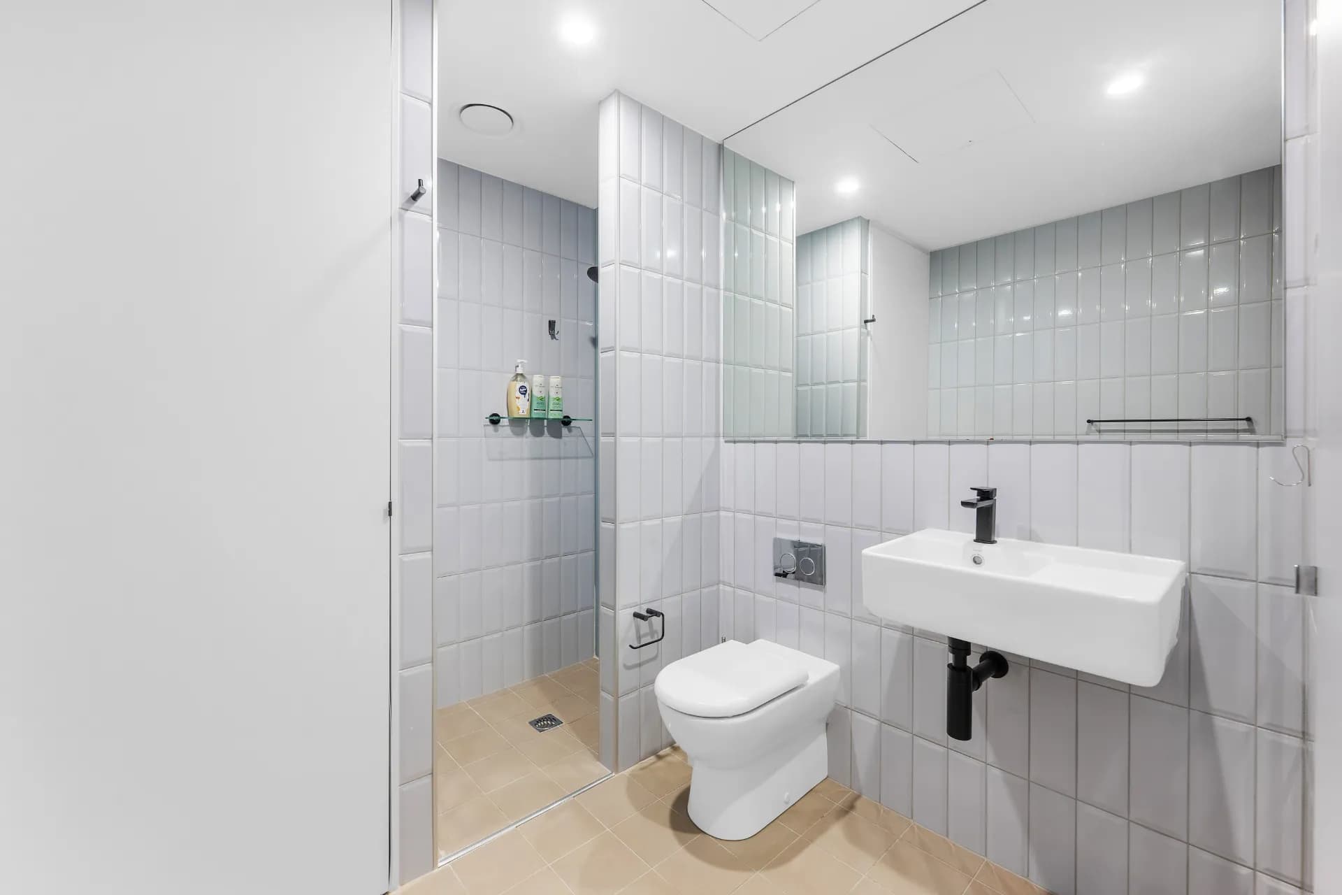 125/45 Eastlake Parade, Kingston., Kingston - Thumbnail 8