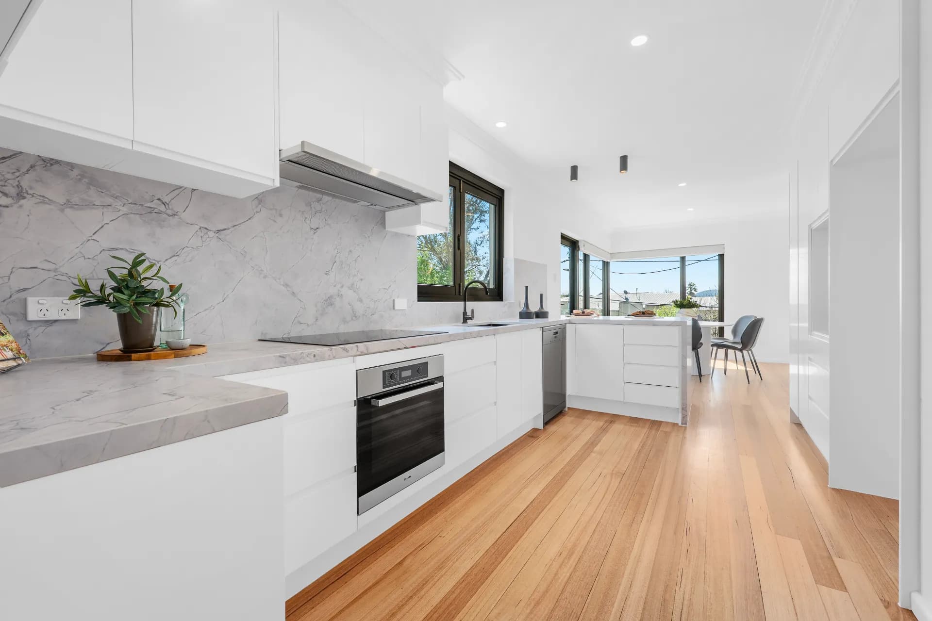 72 Jansz Crescent, Griffith., Griffith - Image 1