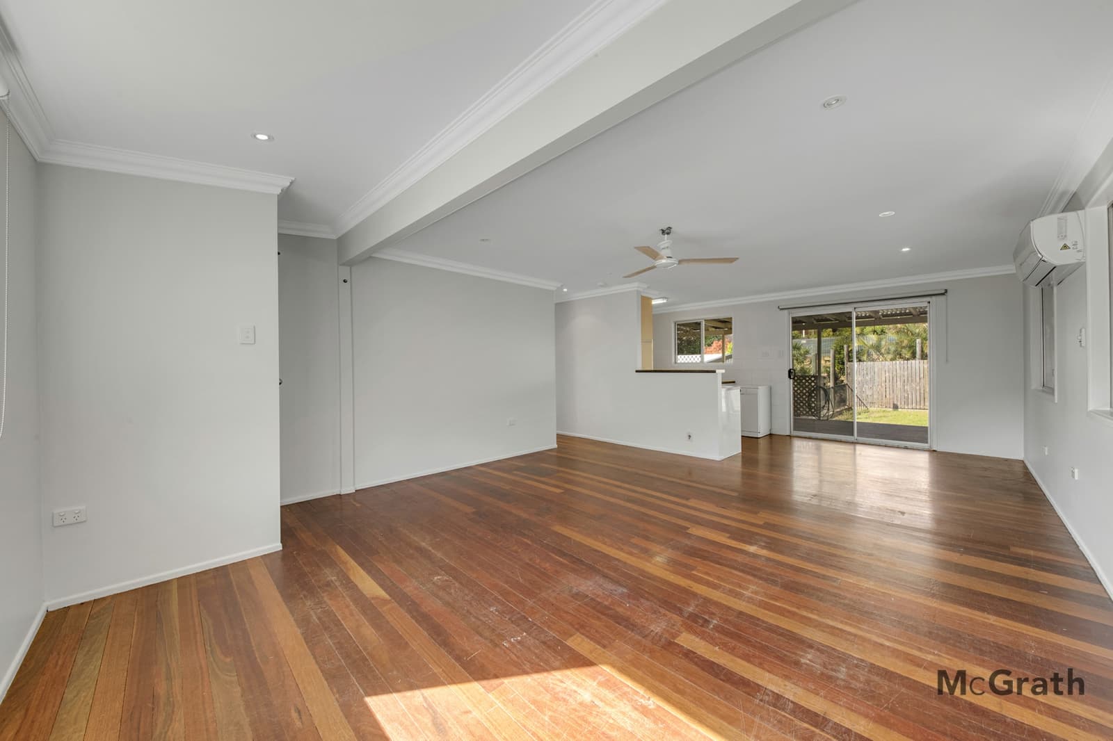6 Emerson Court,South Gladstone, South Gladstone - Thumbnail 6