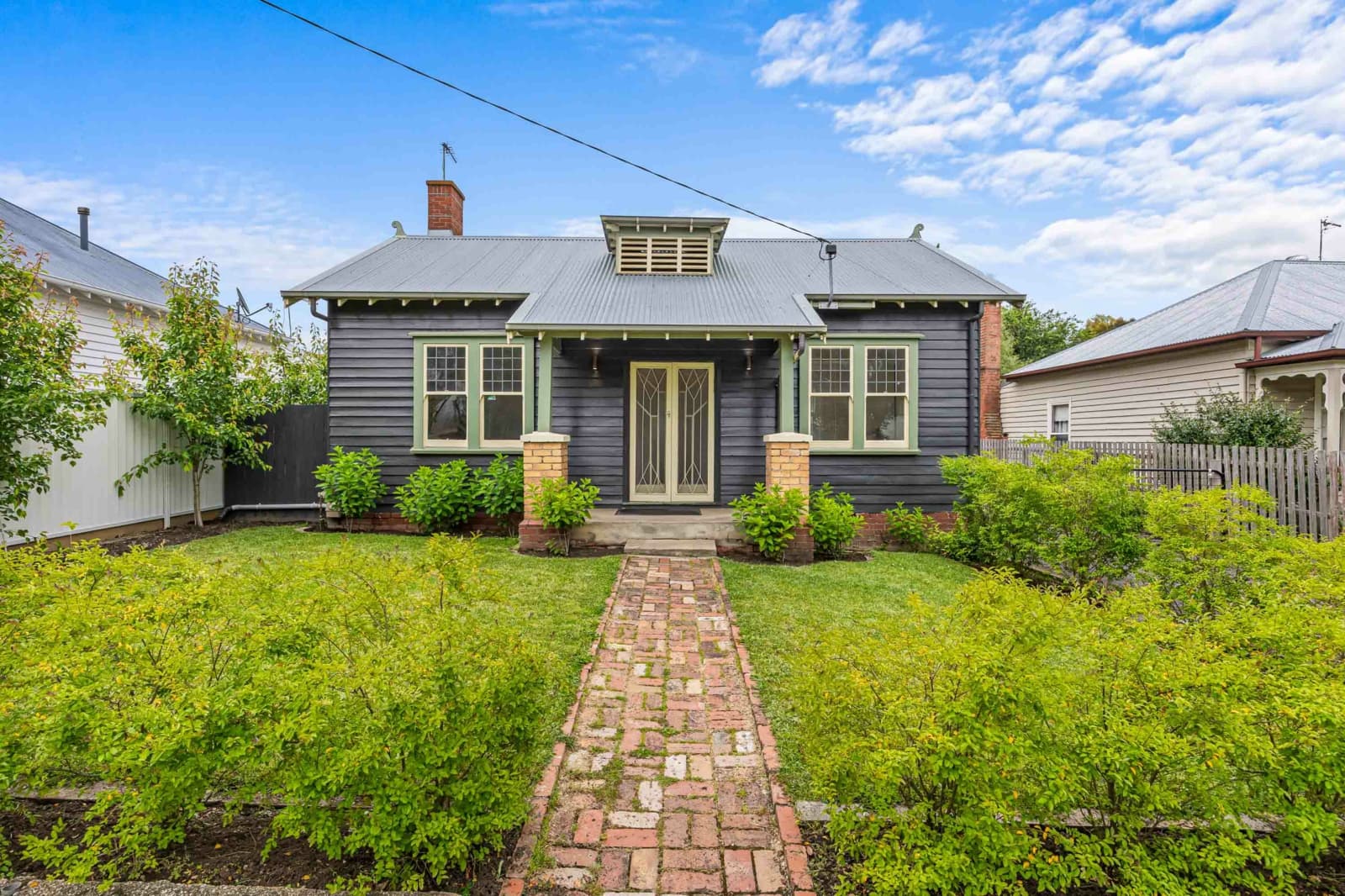 714 Laurie Street,Mount Pleasant, Mount Pleasant - Thumbnail 2
