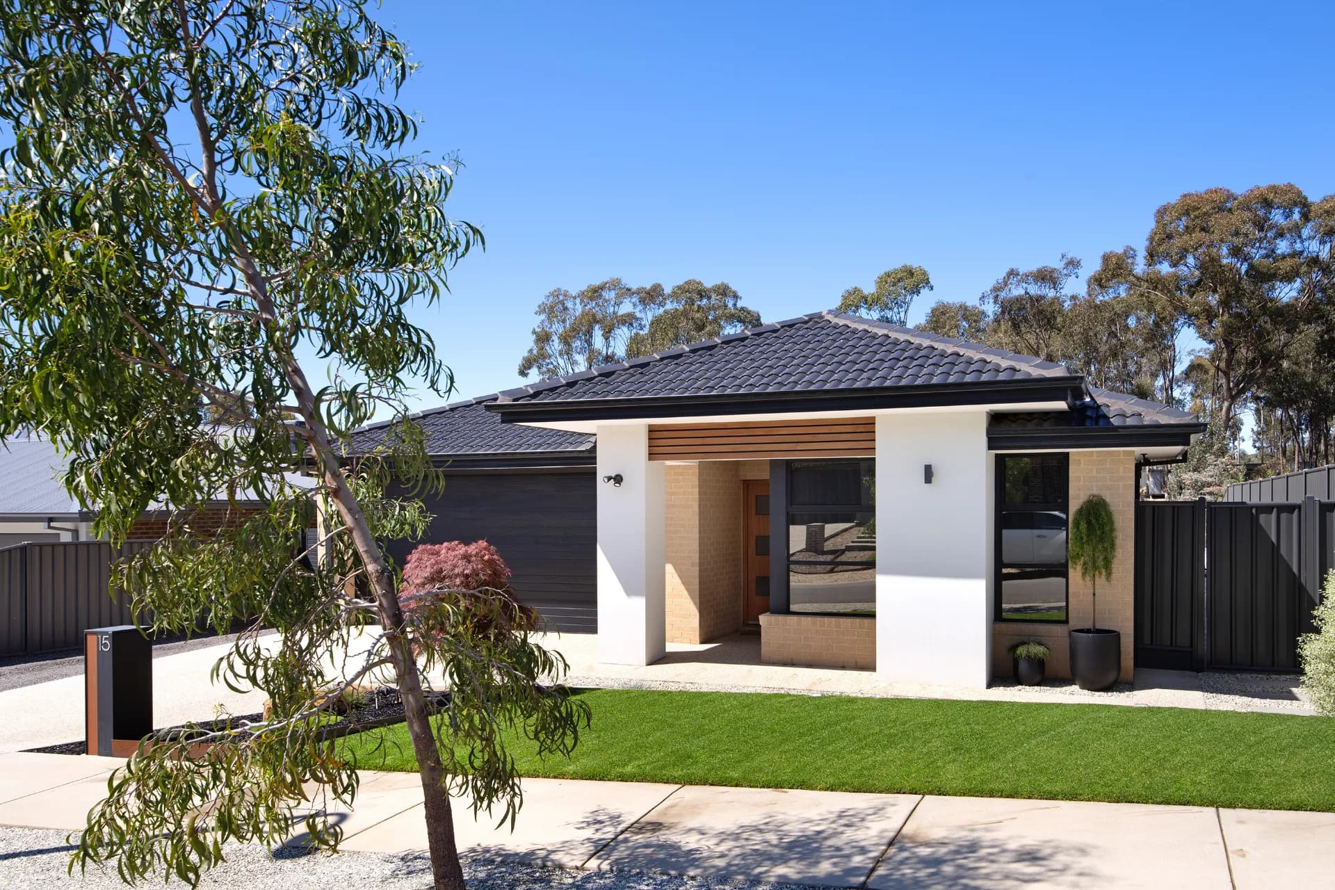 15 Grand View Drive, McKenzie Hill., McKenzie Hill - Thumbnail 2