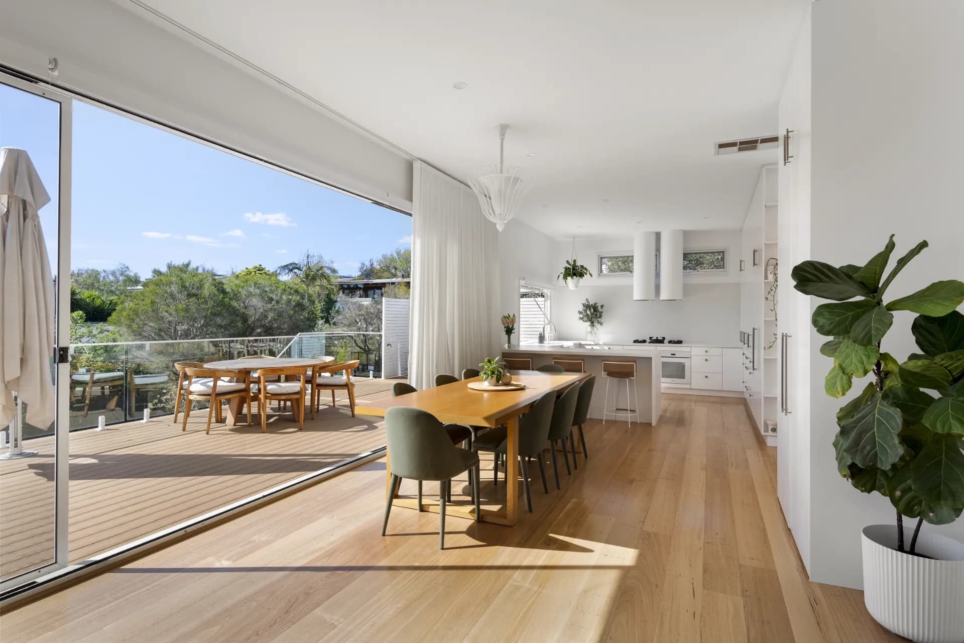 8 Birdwood Avenue, Mornington, VIC, Mornington - Thumbnail 5