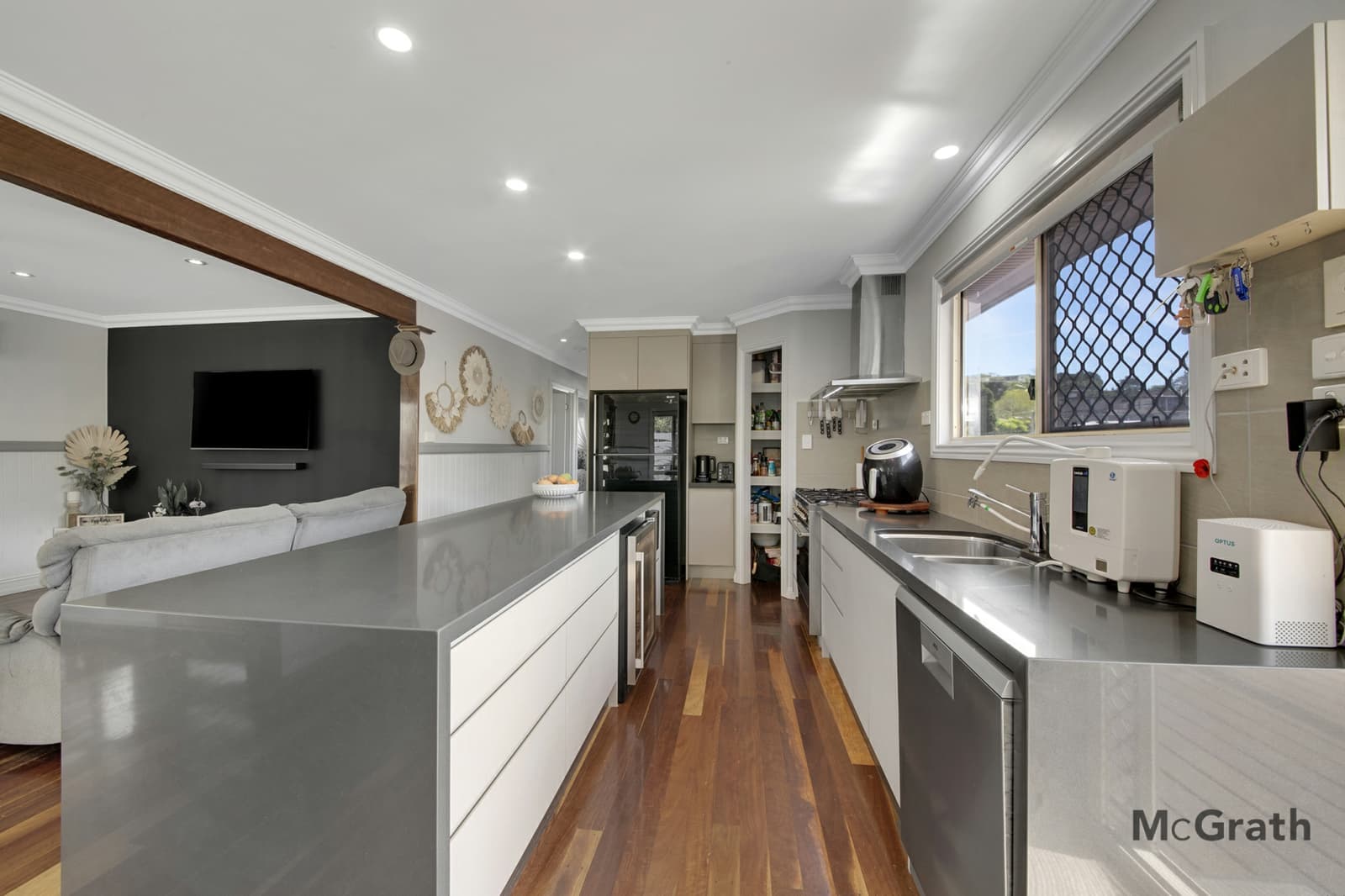 36 Busteed Street,West Gladstone, West Gladstone - Thumbnail 4